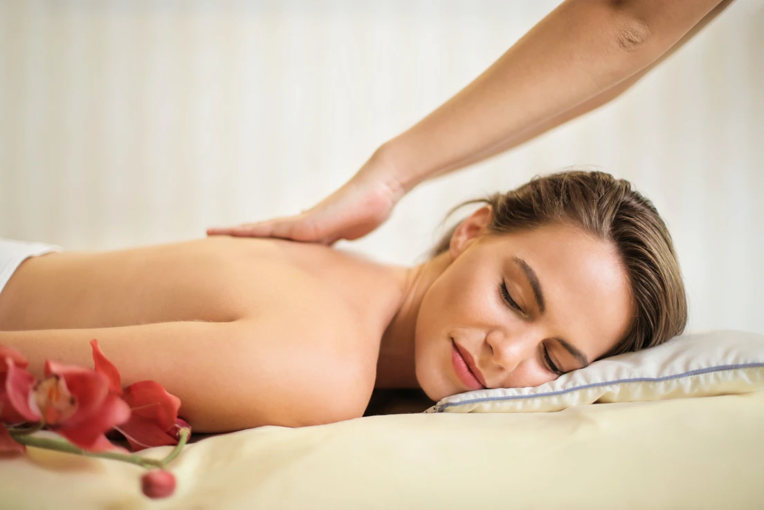 Relaxed-woman-receiving-massage