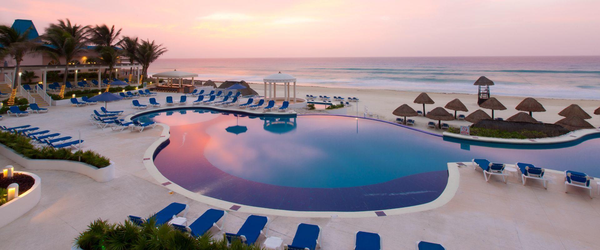 Hotel Golden Parnassus All Inclusive Resort & Spa Hotel Golden Parnassus All Inclusive Resort & Spa Cancún  Hotel Golden Parnassus All Inclusive Resort & Spa Hotel Golden Parnassus All Inclusive Resort & Spa Cancún